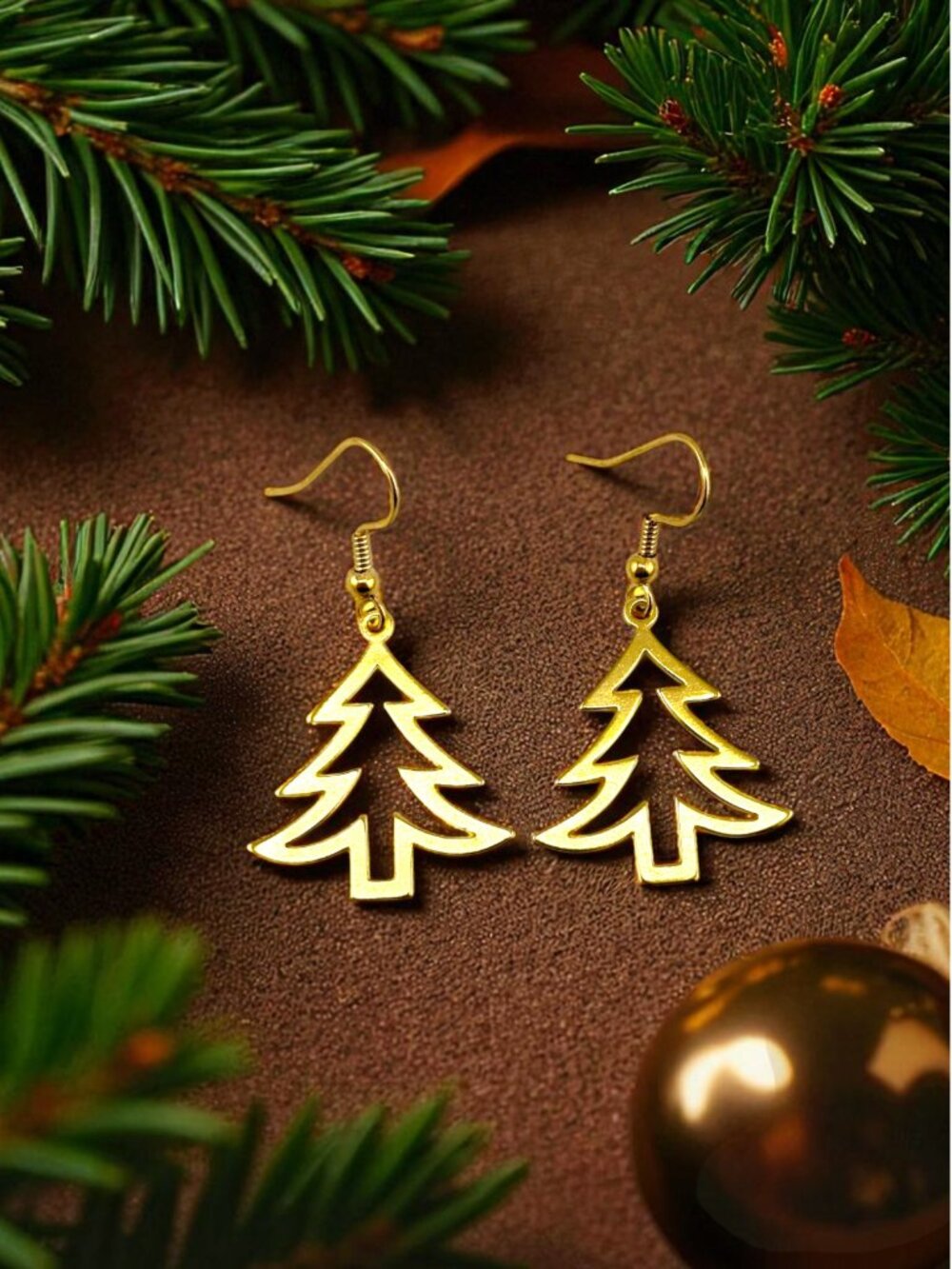 24K Gold Plated Christmas Tree Earrings Holiday Dangle Lightweight Pine Tree Cut